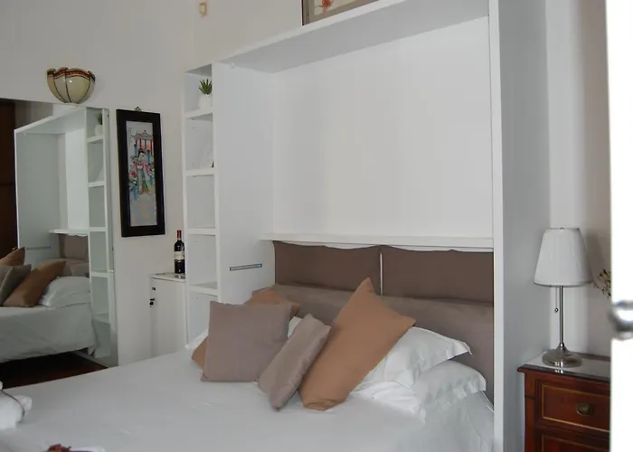 Romattico Bed & Breakfast *